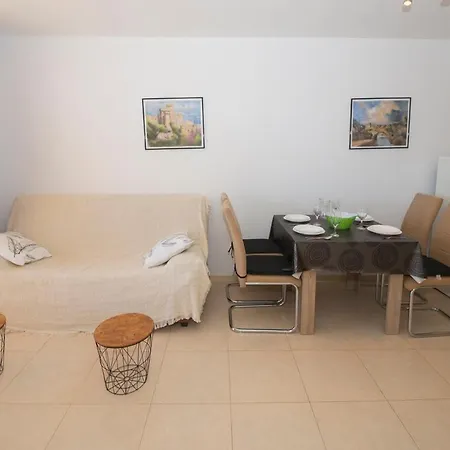 Ambar Beach 115B - Apartment On The Beach, Calpe *